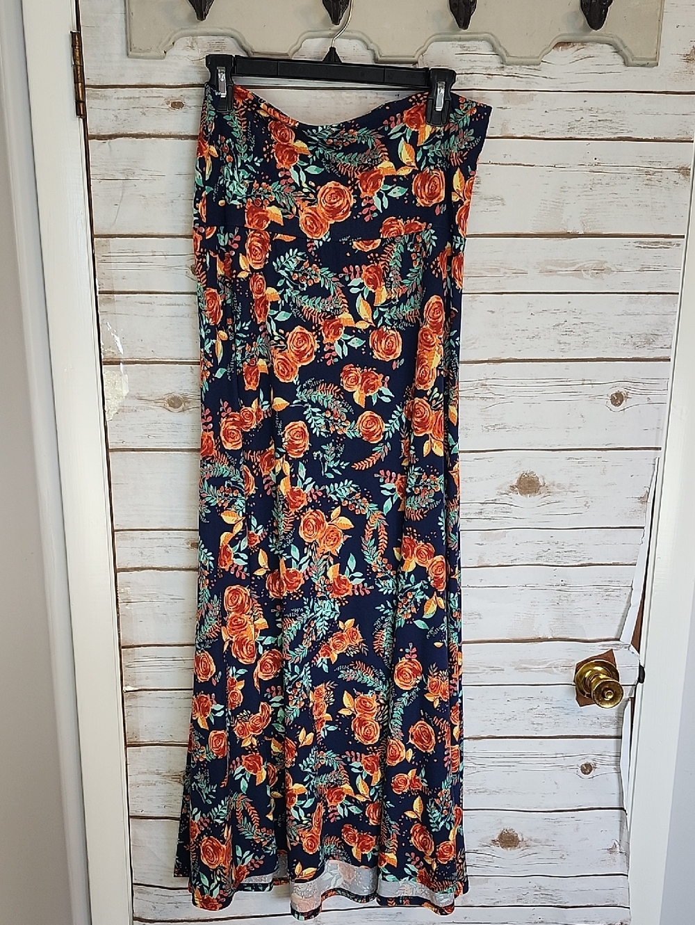 LuLaRoe Navy Maxi Skirt with Orange Rose Pattern Beautiful Size Large